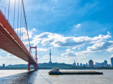 锚定“五个中心”目标定位，做好“强核、壮圈、带群”三篇文章